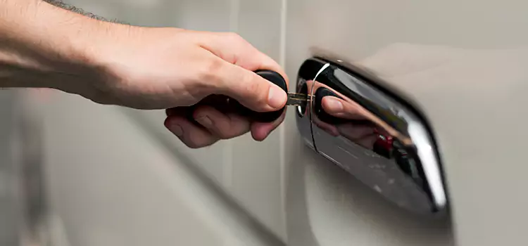 Why Choose Our Auto Locksmith Team in Toledo, OH?